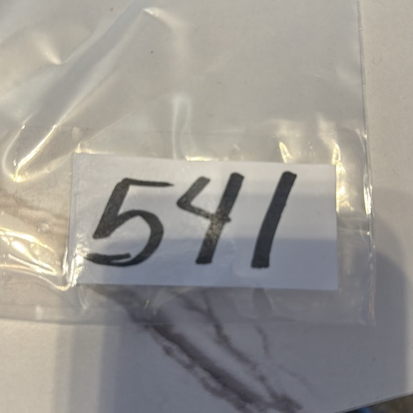 Under Armour NWT! Loose Grey Short Size 18 - Picture 14 of 14